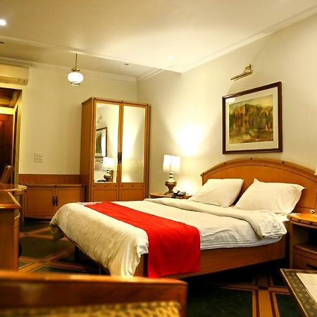 Fabexpress Kwality Regency Otel Chandīgarh Dış mekan fotoğraf