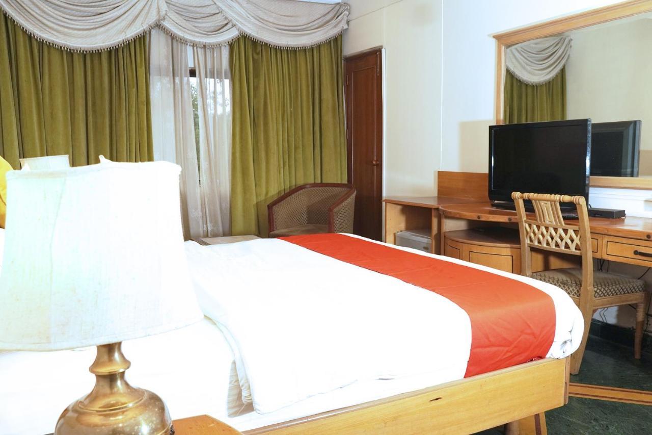 Fabexpress Kwality Regency Otel Chandīgarh Dış mekan fotoğraf